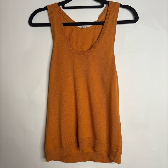KOTN Tops - KOTN Sweater Tank Top size Medium